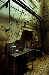 Heating room work bench