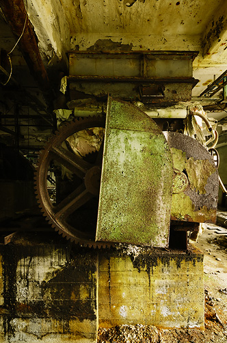 House of ghost machinery  The gearwheel