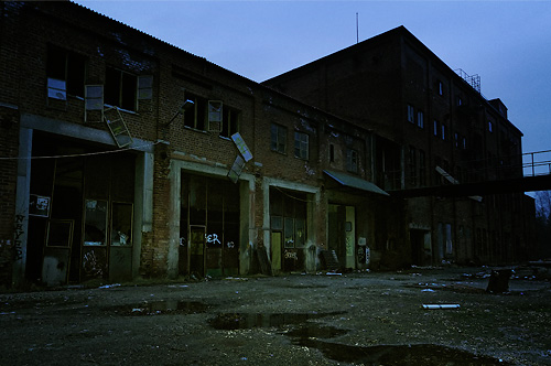 The mill at night