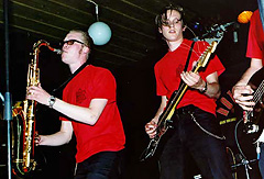 Knucklebone Oscar, Barbwires & Fifty Foot Combo