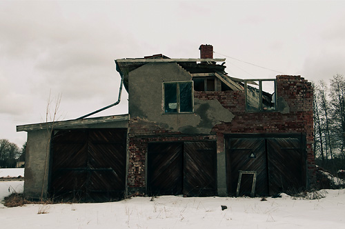 Work shop, garage and welfare area
