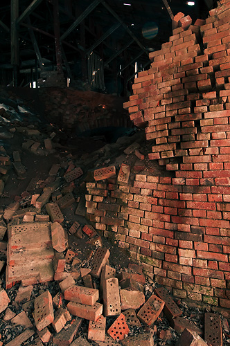 Brick ovens, crumbling