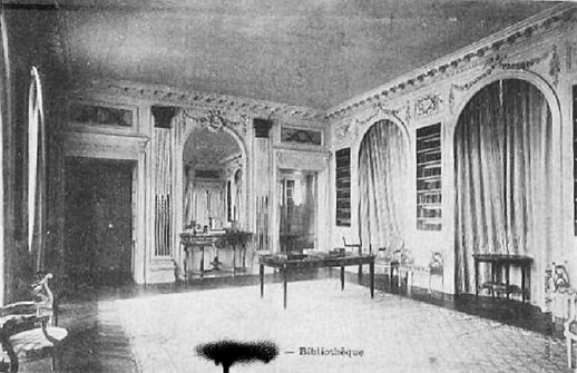 The library in the good ol' days. Château of Singers, France.
