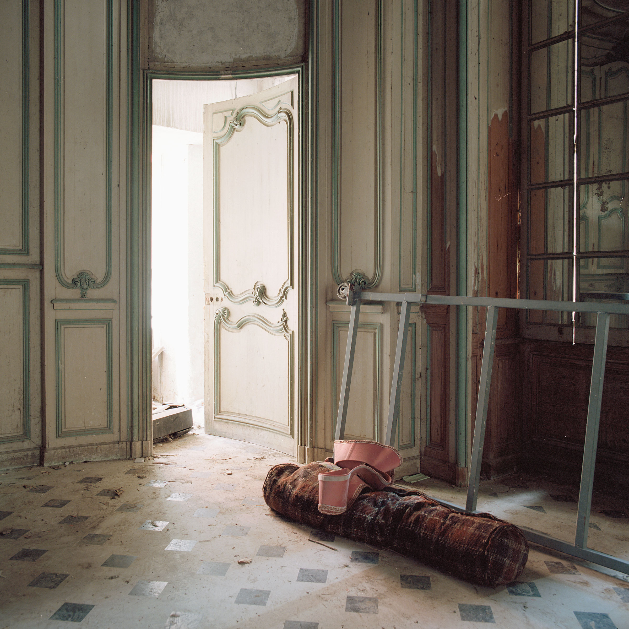 Château of Singers Enhanced