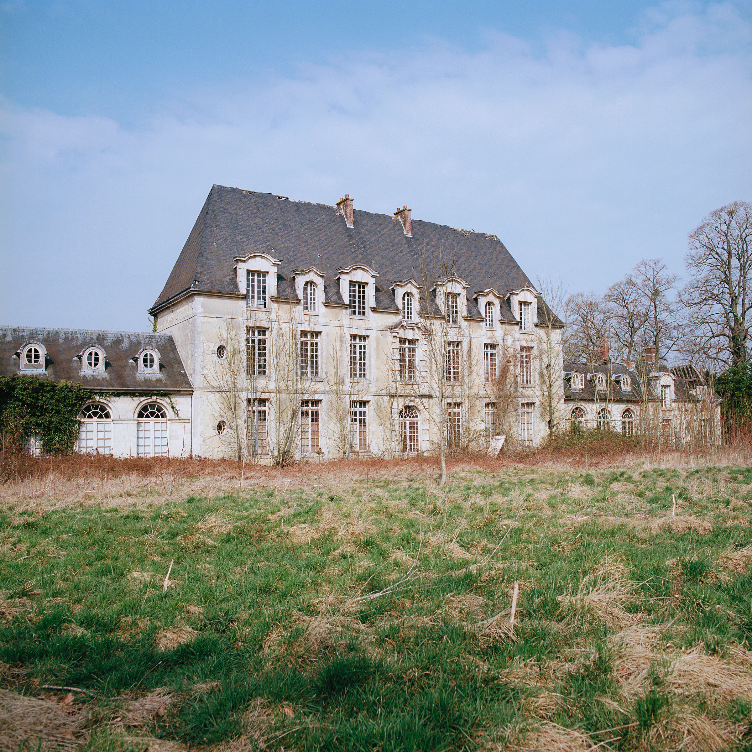 Château of Singers Enhanced