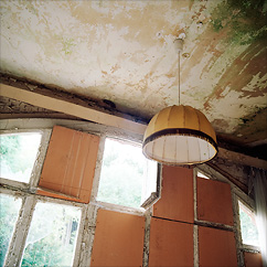 Hotel Verlassene Lampen, Germany.